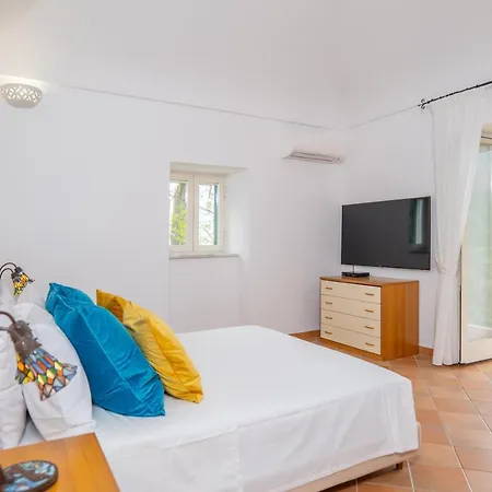 Yourhome - Casa Moscatelli 150 Steps Holiday home