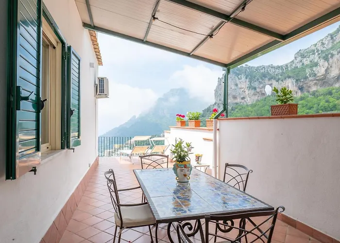 Holiday home Yourhome - Casa Moscatelli 150 Steps